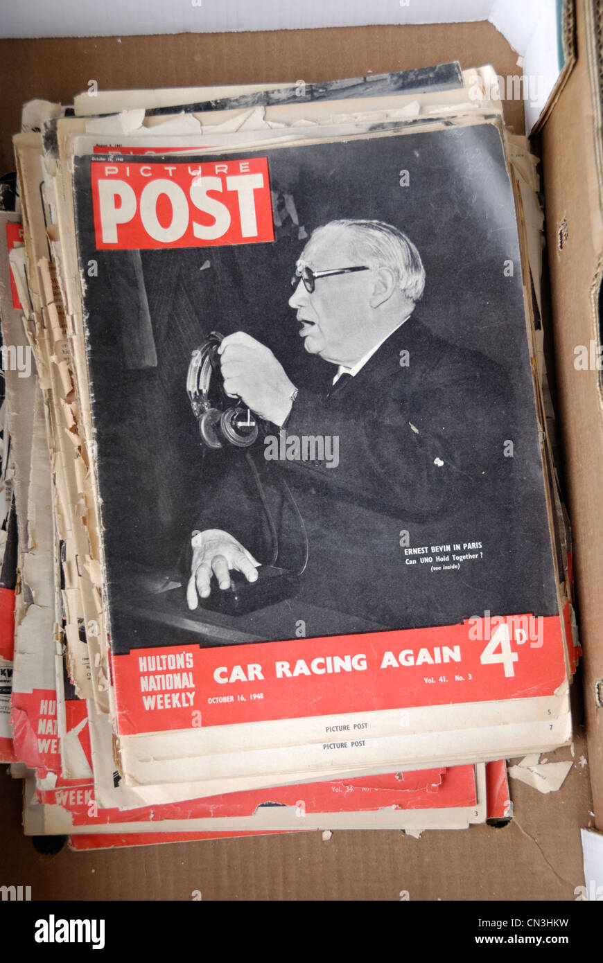 Picture post magazine hires stock photography and images Alamy