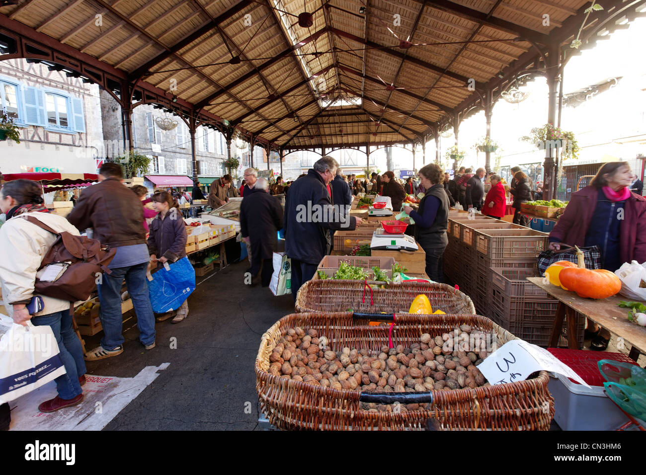 France, Lot, Figeac, the market on Place Carnot (Carnot square) Stock Photo