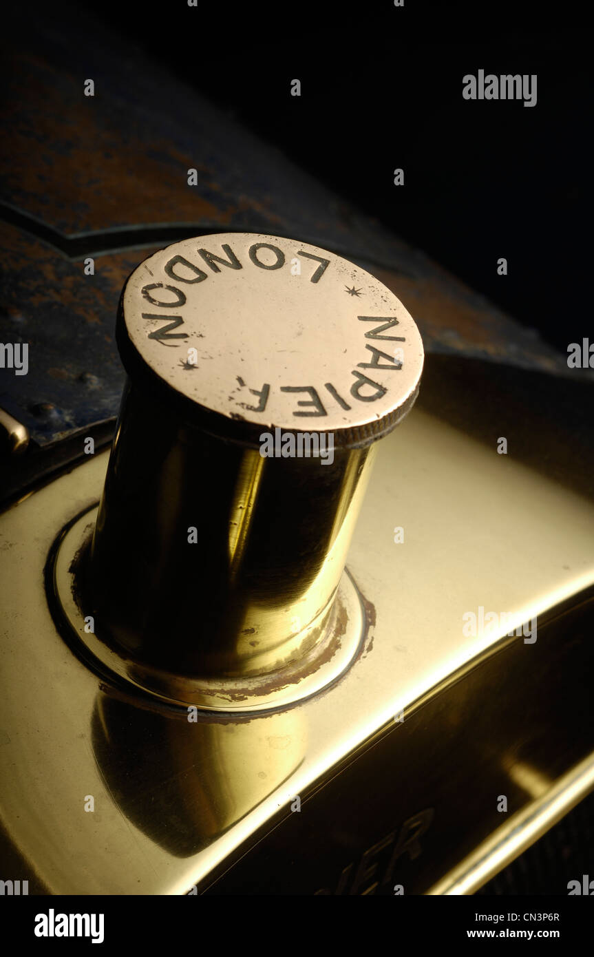 Old Style Radiator Caps Vintage car radiator cap hi-res stock photography and images - Alamy