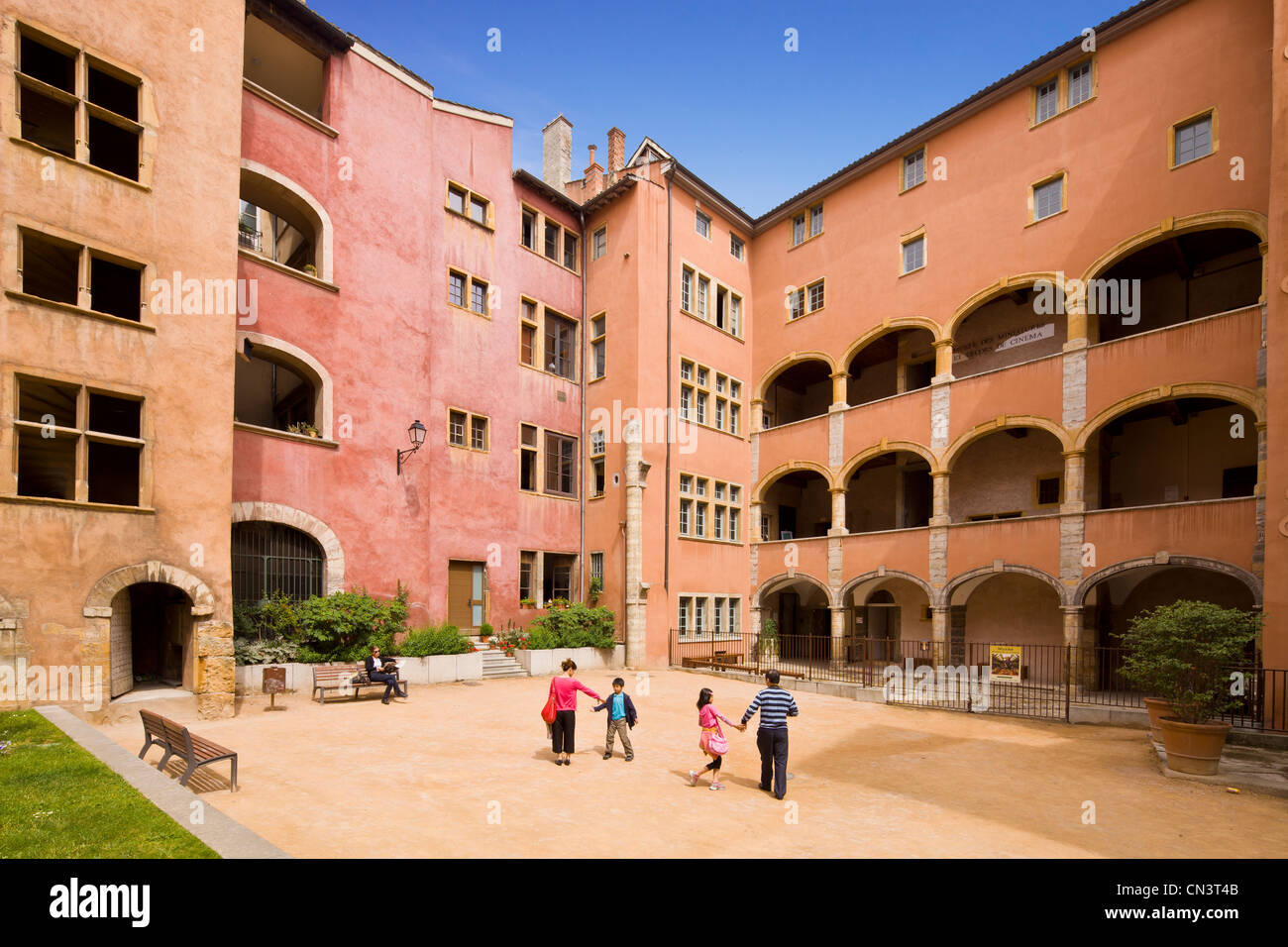 Maison Des Avocats High Resolution Stock Photography And Images Alamy