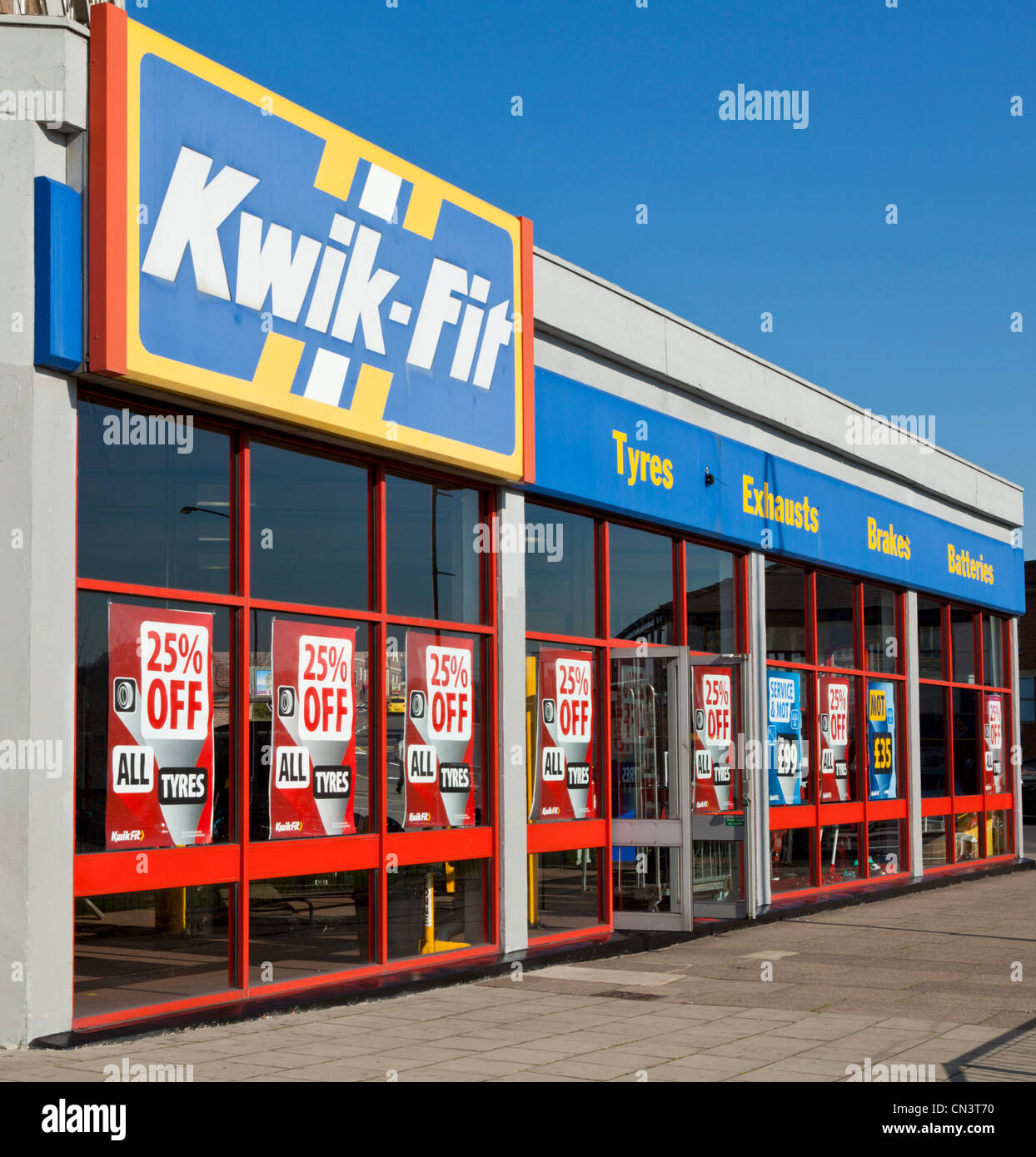 kwik fit store front chesterfield derbyshire england uk gb eu europe Stock Photo