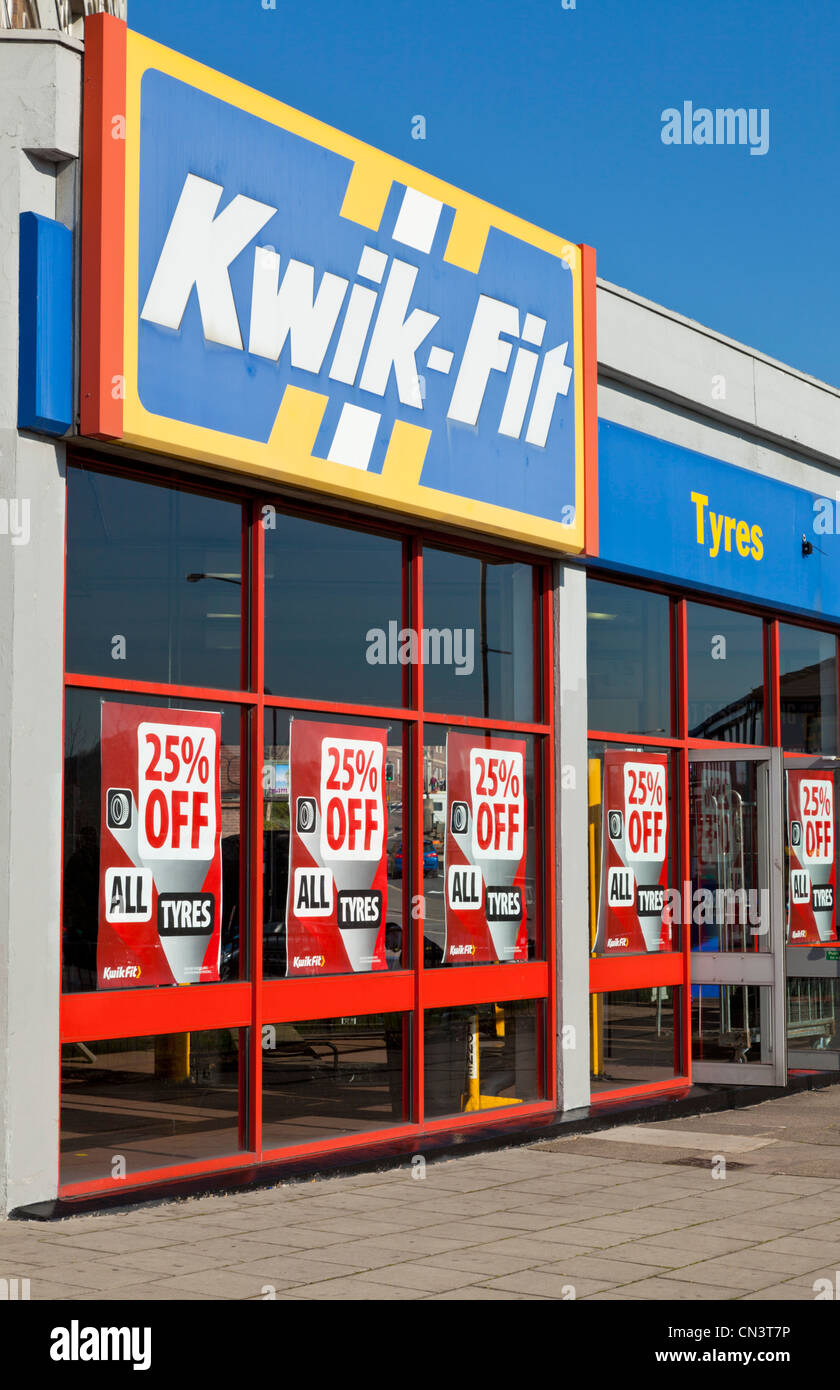 kwik fit store front chesterfield derbyshire england uk gb eu europe Stock Photo