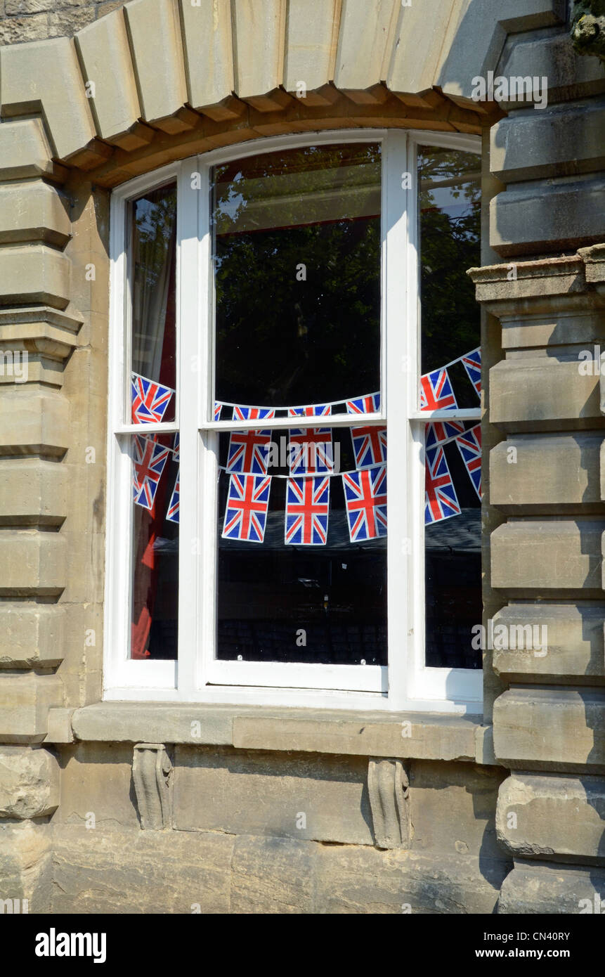 Jubilee decorated window hi-res stock photography and images - Alamy