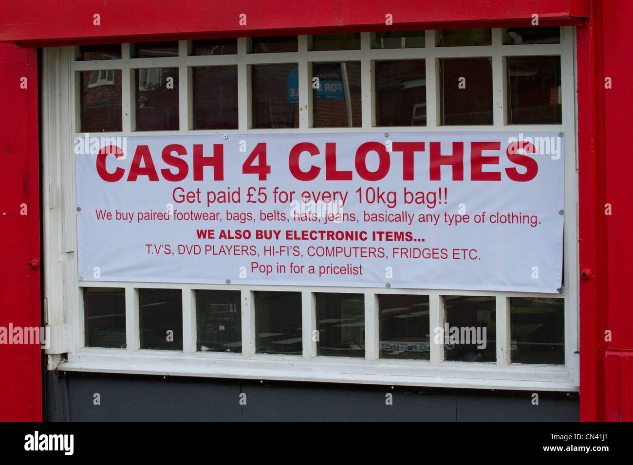 Velvet lined box hires stock photography and images Alamy