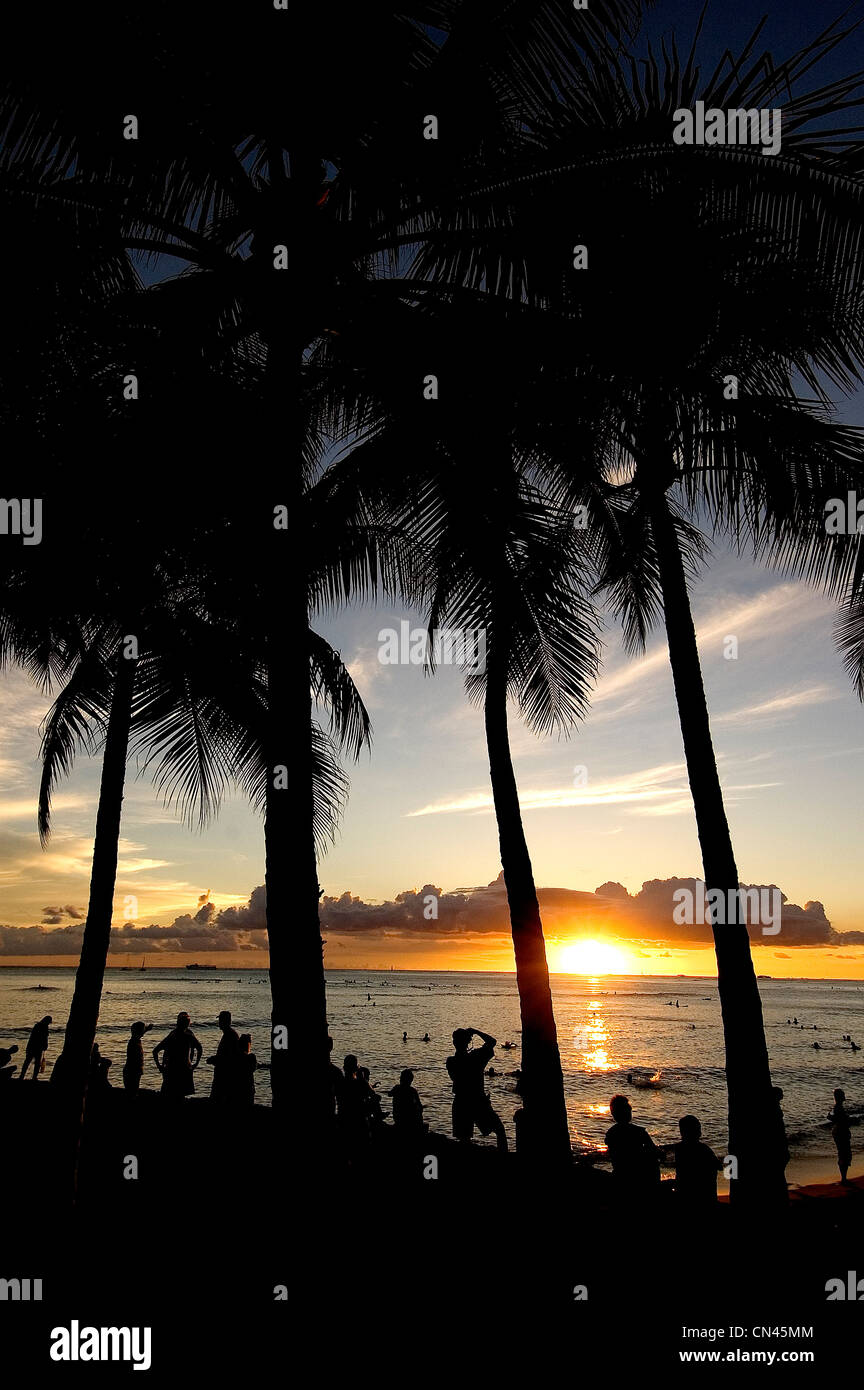 Sunset beach oahu hi-res stock photography and images - Alamy