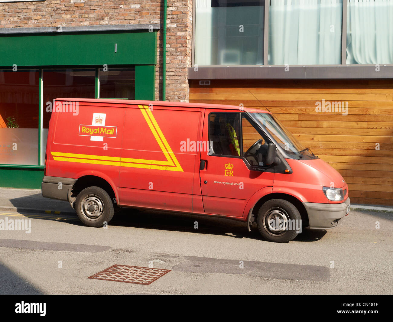 Royal mail delivery van hi-res stock photography and images - Alamy