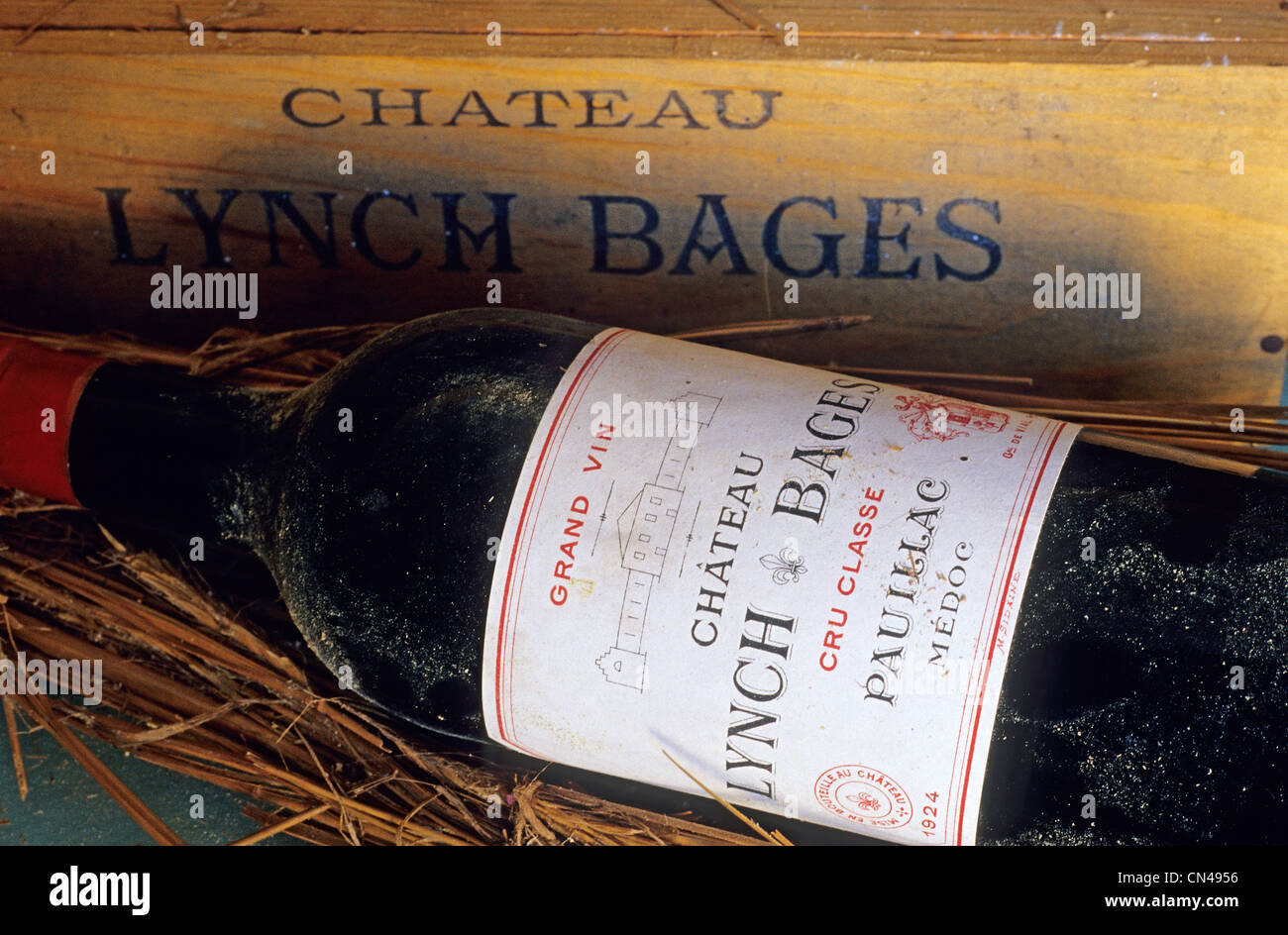 France, Gironde, Pauillac, Chateau Lynch Bages, vintage bottle and his box  Stock Photo - Alamy