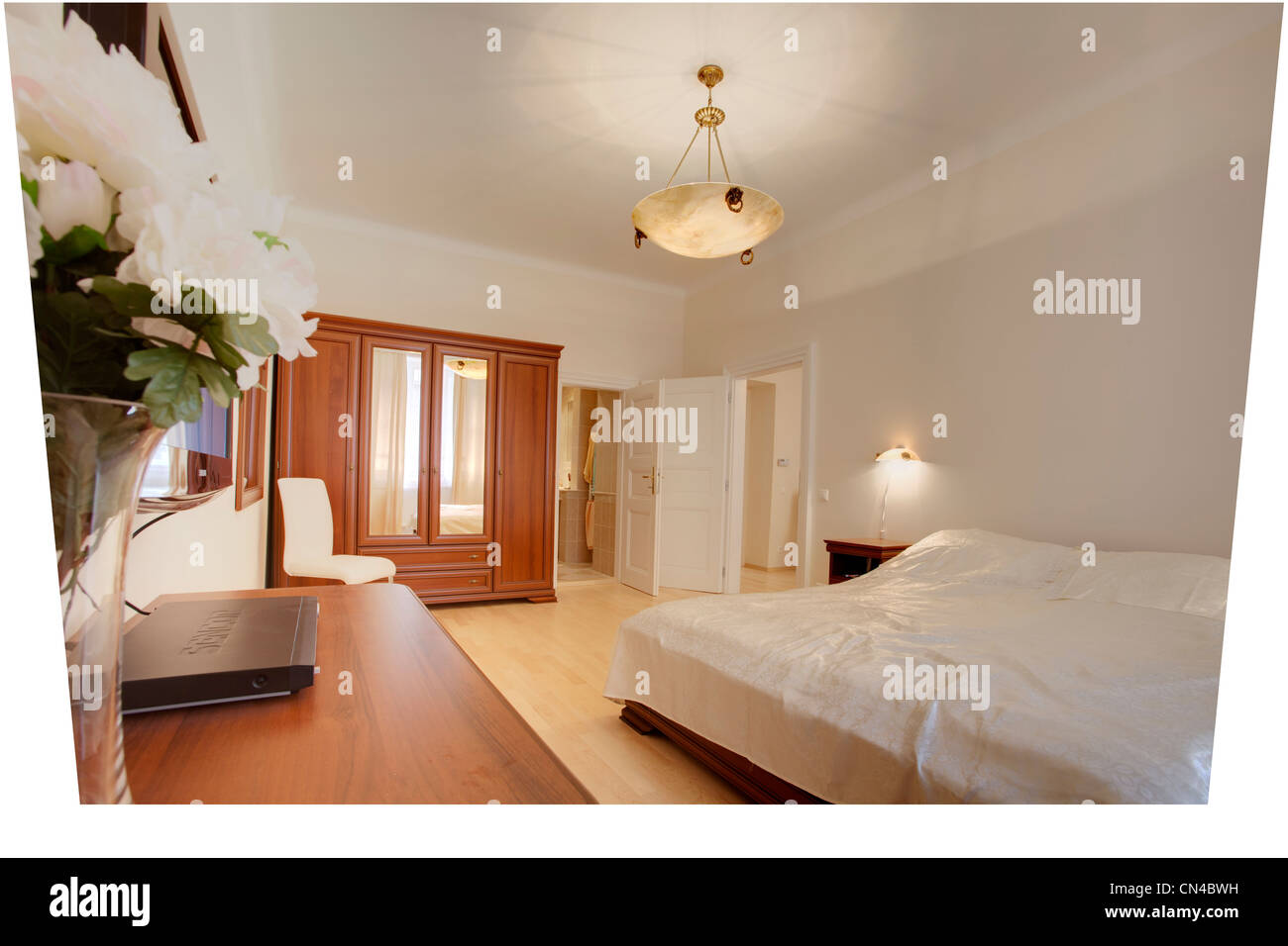 Image showcasing Luxury loft bedroom hi-res stock photography and images - Alamy