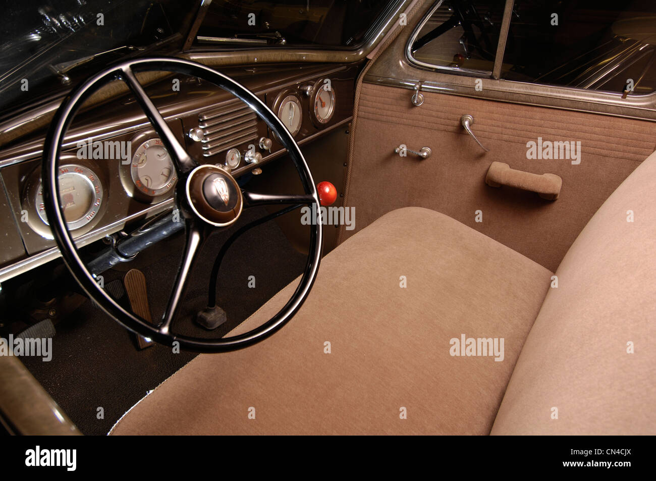 Interior dashboard of classic american car 1930s hi-res stock photography  and images - Alamy