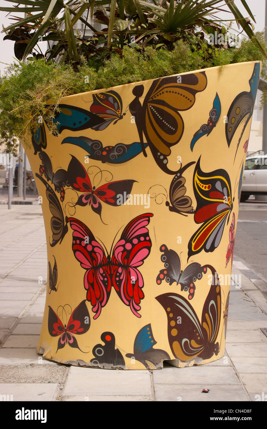 Planter box with butterfly hires stock photography and images Alamy