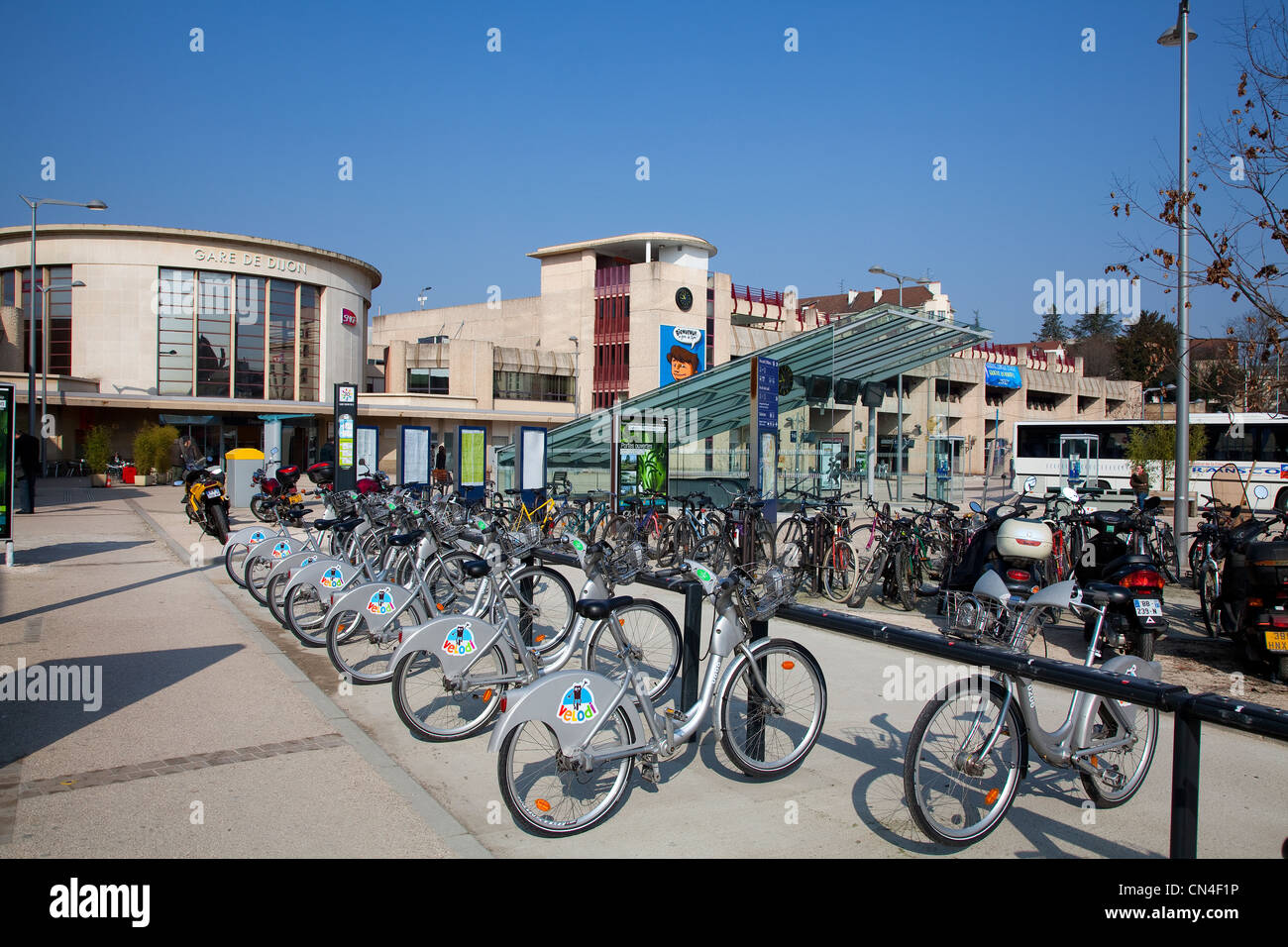 Railway station dijon hires stock photography and images Alamy