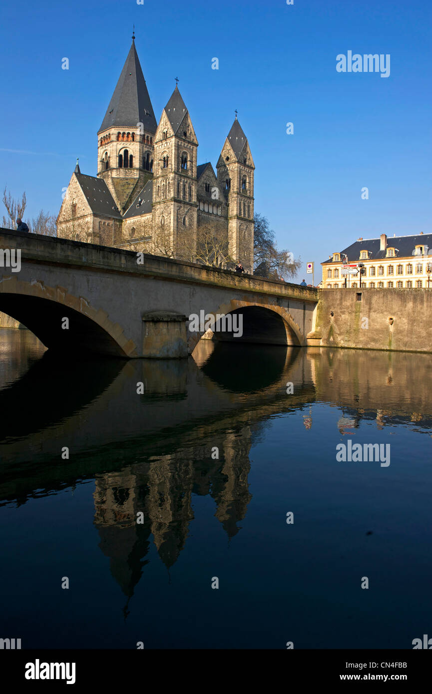 France, Moselle, Metz, Petit Saulcy island, the temple Neuf or church of the Germans, Moselle river banks Stock Photo