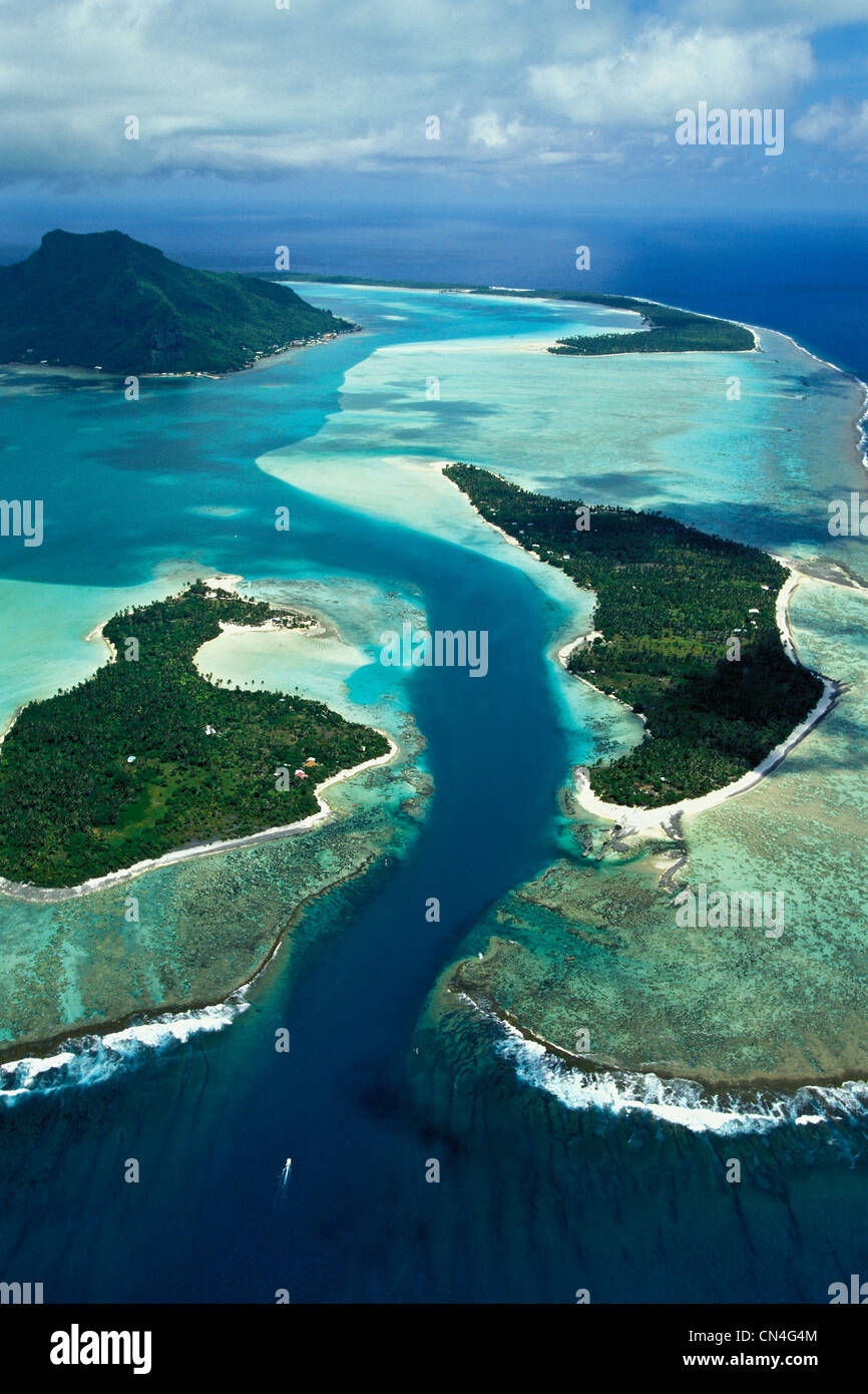 France, French Polynesia, Leeward archipelago, Maupiti island, passes