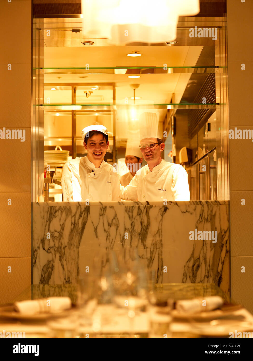Japan, Tokyo, feature: the Palace of Tokyo, the chefs og Tapas Fusion and Mandarin Oriental Stock Photo