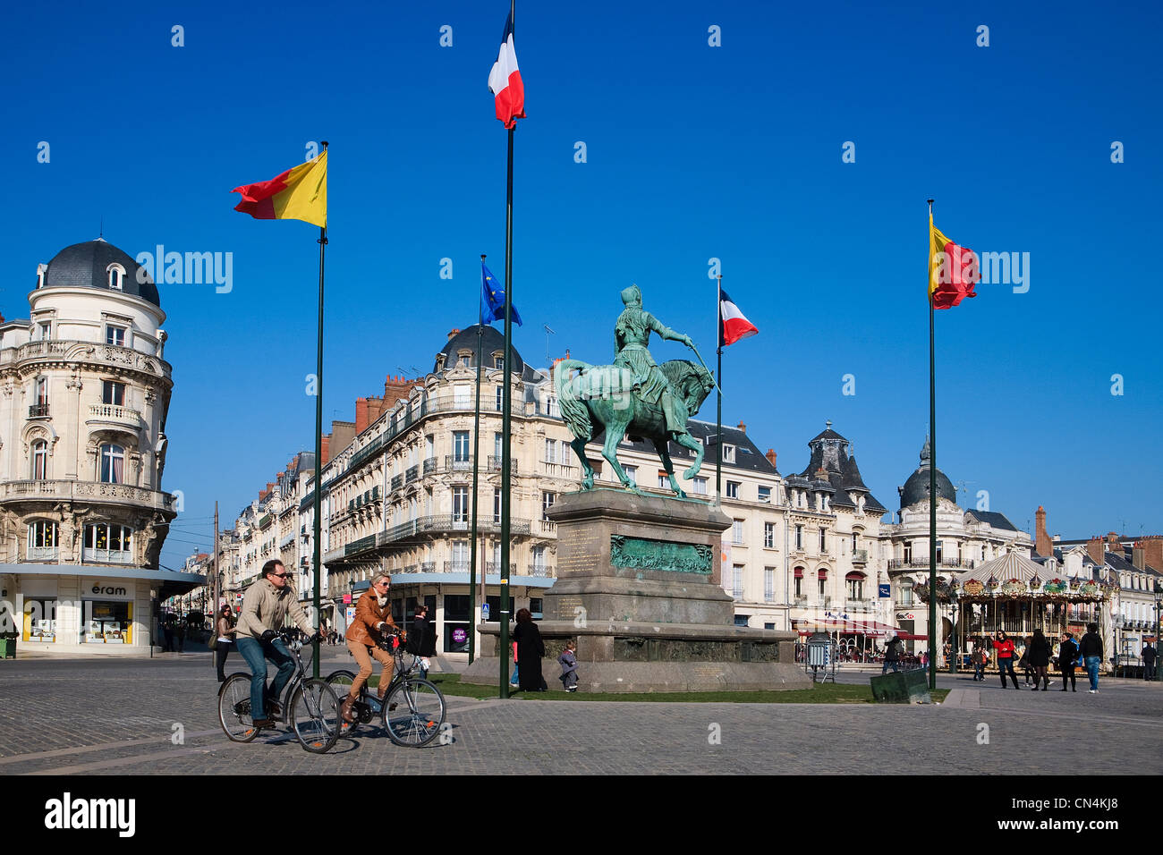 pierce Appeal to be attractive Low Jeanne d'arc statue hi-res stock photography and images - Alamy