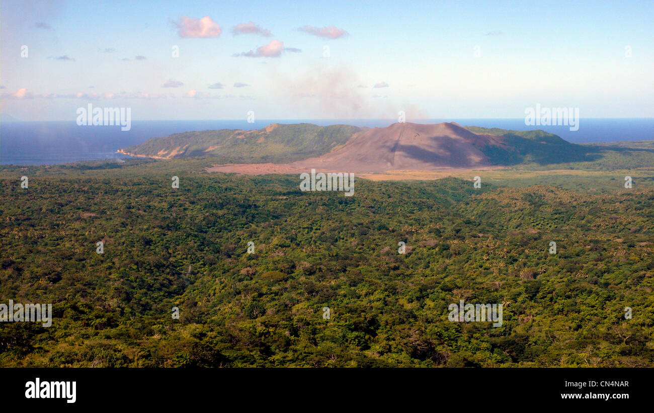Vanuatu, Tafea Province, Tanna Island, Mount Yasur, volcanic eruption of Mount Yasur, overview with fumaroles and jungle in the Stock Photo