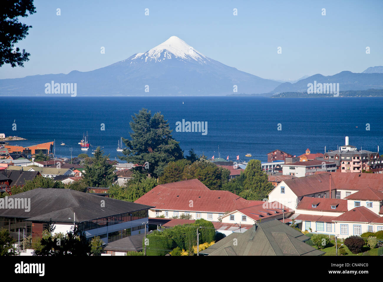 Chile, Patagonia, Los Lagos region, Llanquihue province, Puerto Varas, Llanquihue lake and the Osorno volcano (2661m) Stock Photo
