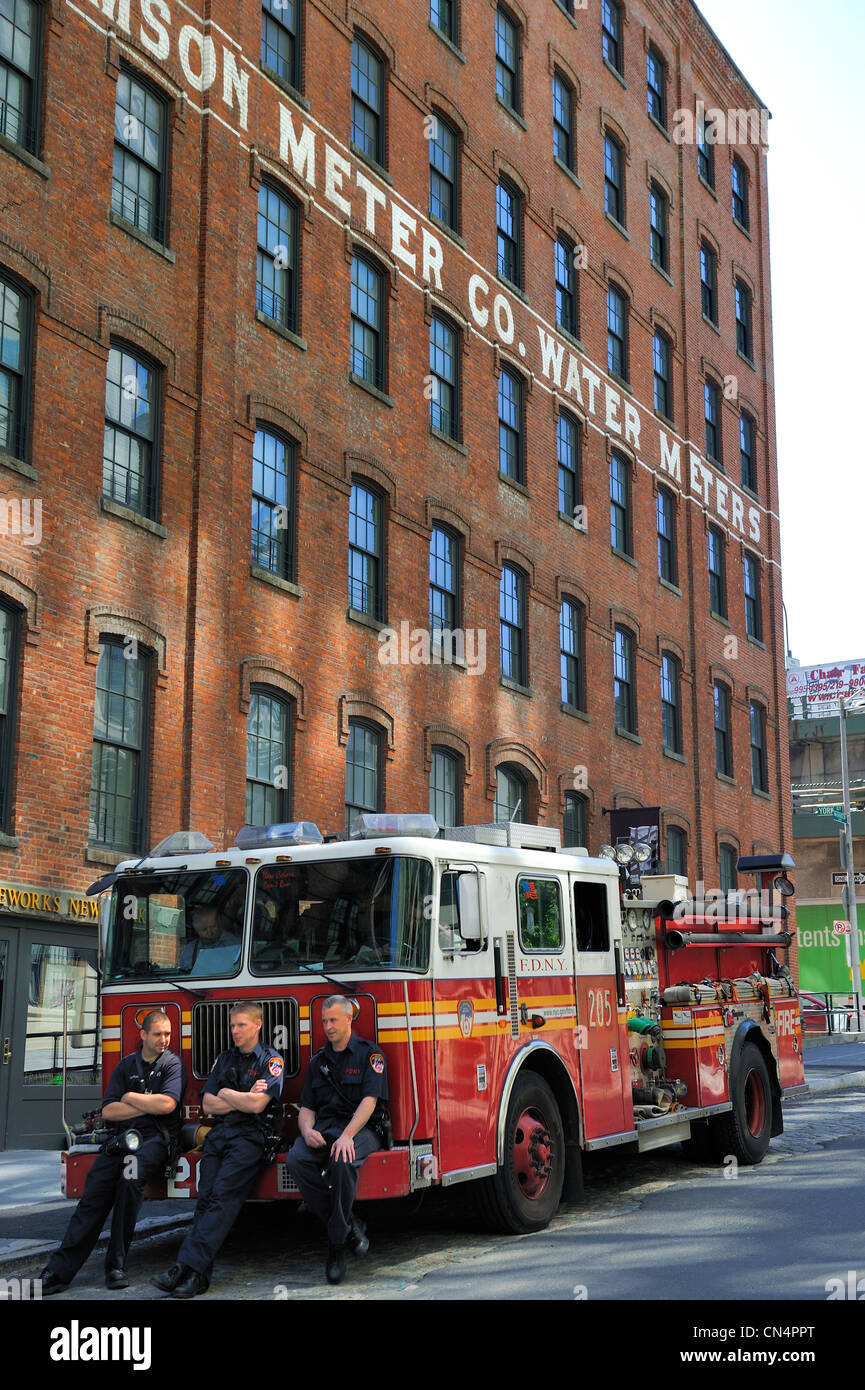 United States, New York, Brooklyn, FDNY and engine Stock Photo