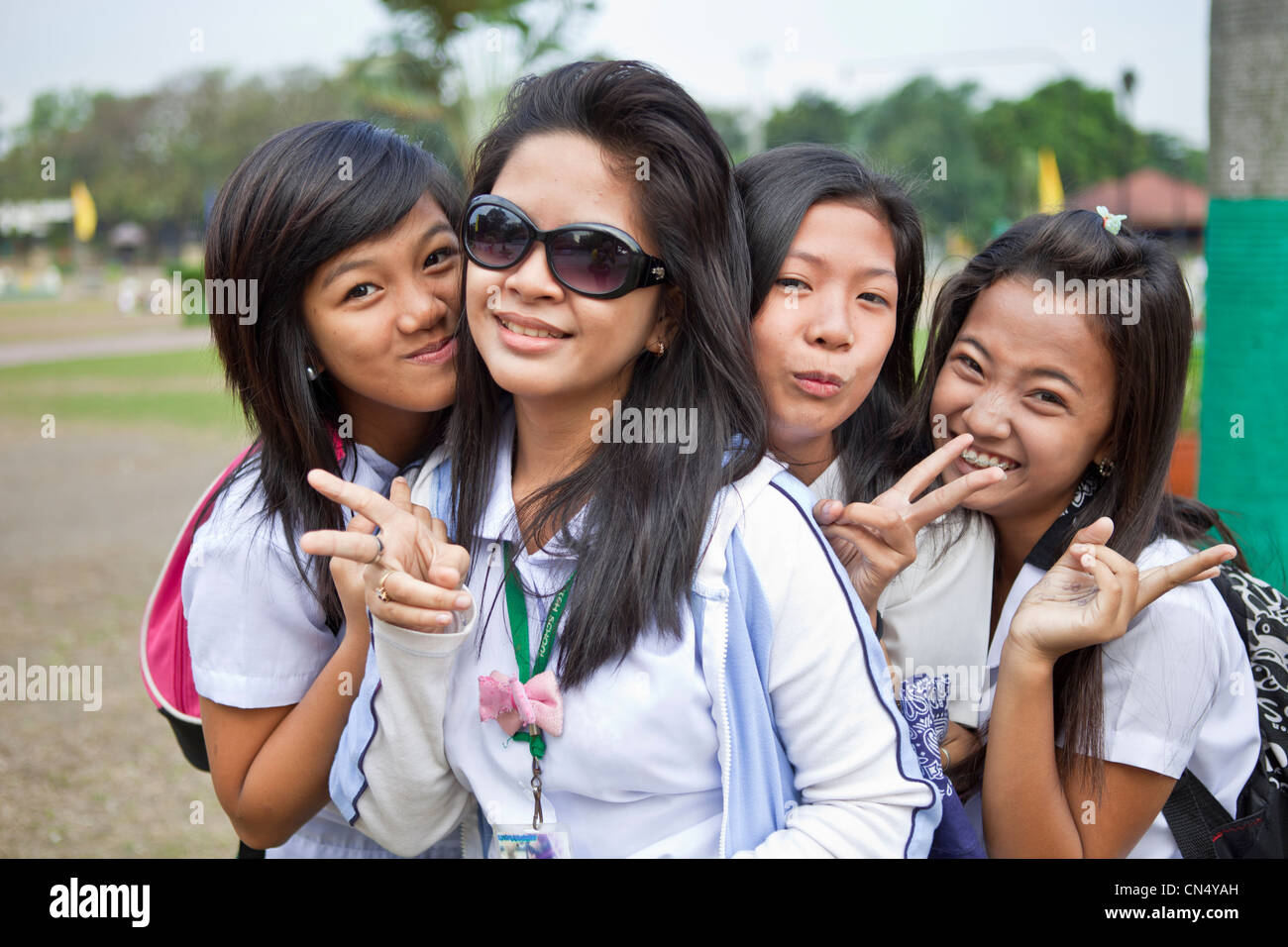 Young Filipina Girls Alma