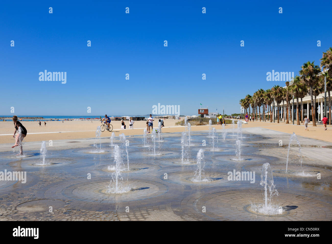 Sete france beach hi-res stock photography and images - Alamy
