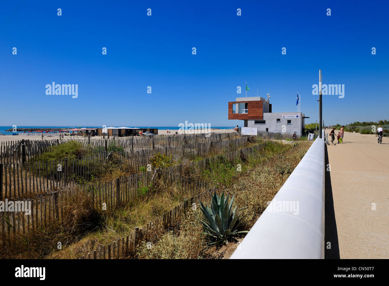 France, Herault, Sete, Plage de la Fontaine beach along the Promenade de Villeroy and its aid station Stock Photo