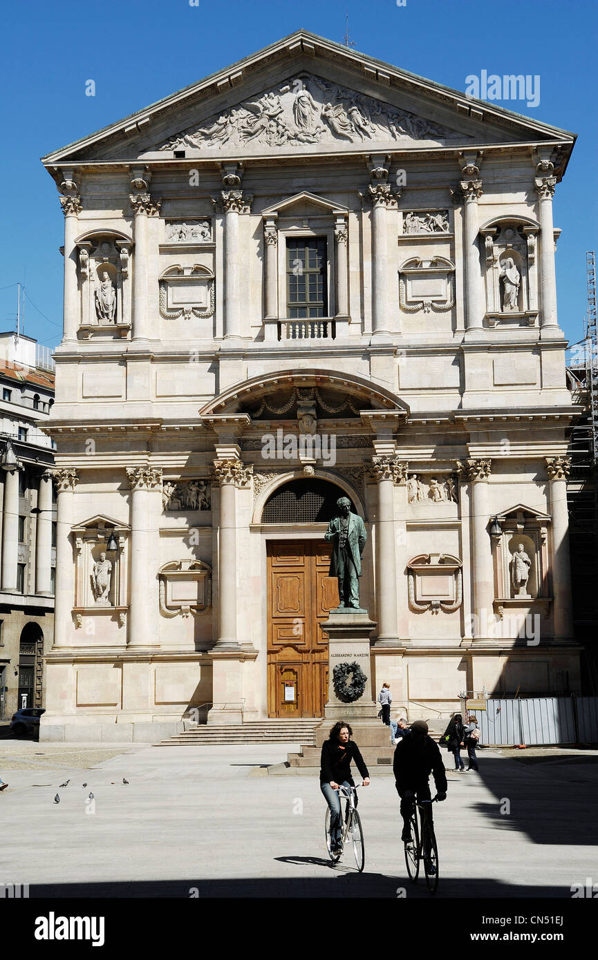 Italy, Lombardy, Milan, San Fedele church, built in 1569 by architect Pellegrino Tibaldi, San Fedele square Stock Photo
