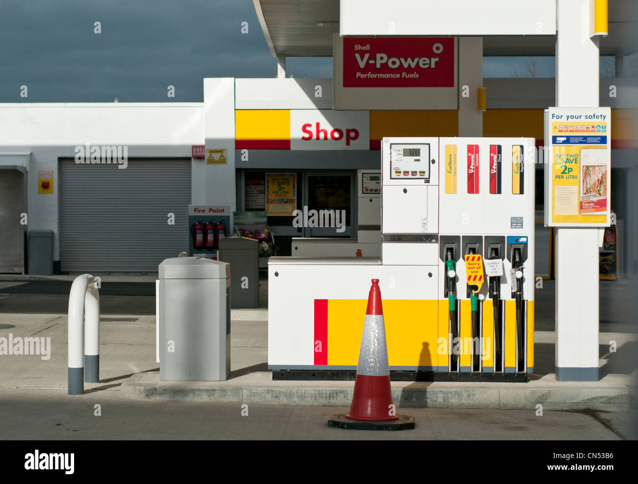 Petrol pumps in Petts Wood, South East London during the 2012 petrol crisis bought on when Minister Francis Maude recommended the filling a Jerry can Stock Photo