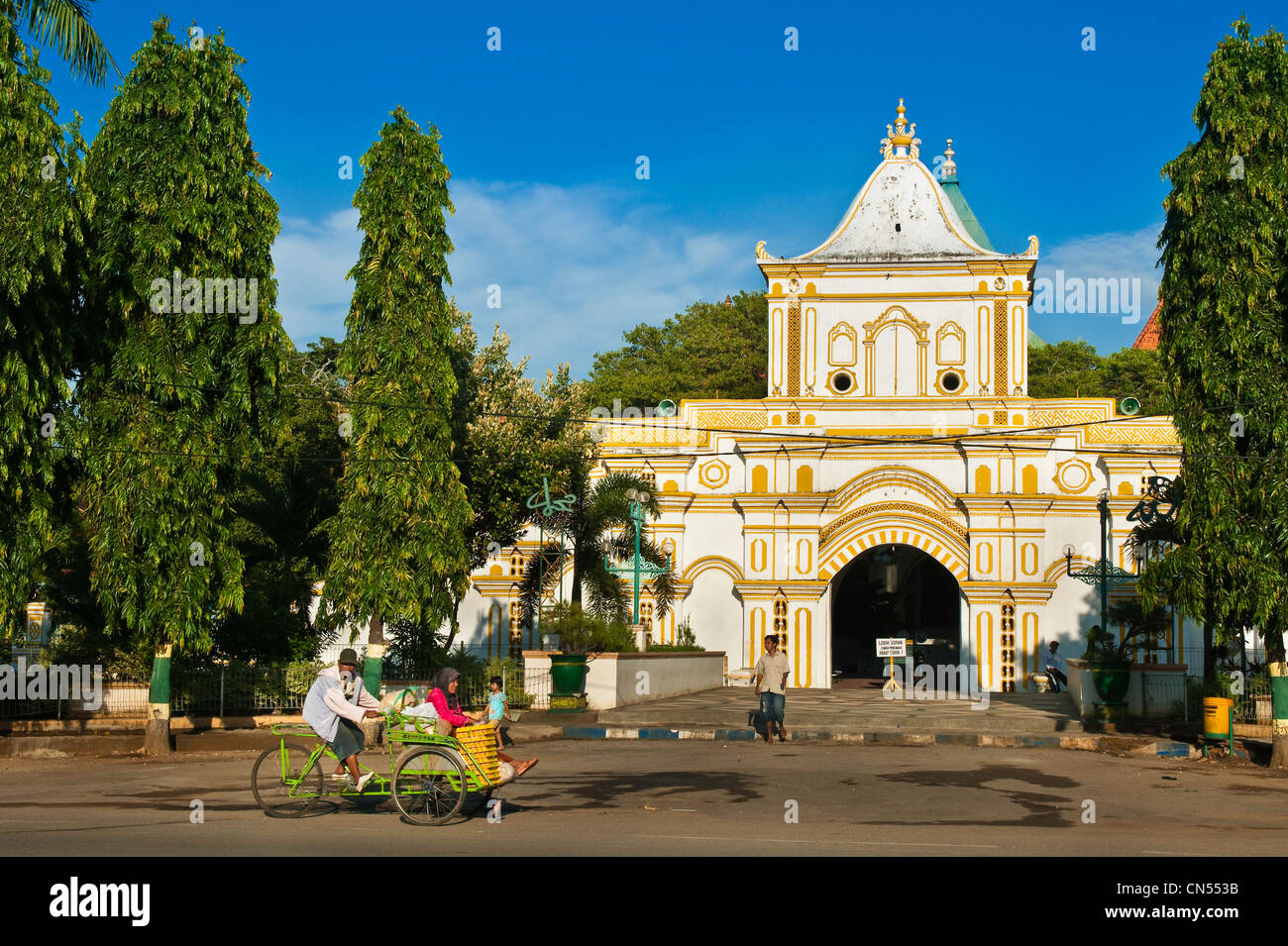 Indonesia, Java, East Java Province, Madura Island, Sumenep, facing Taman Adipura Park, Great Mosque Stock Photo