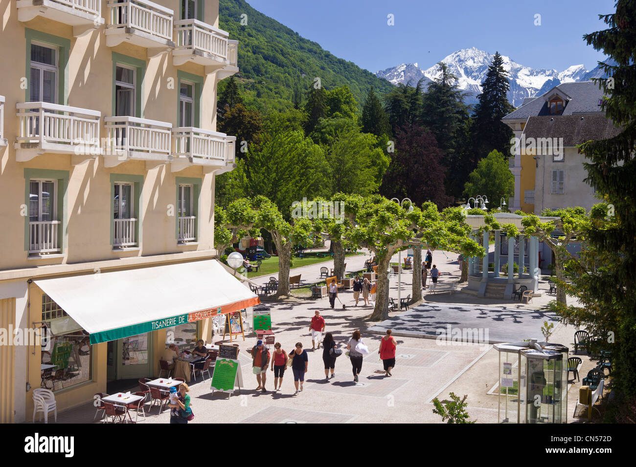 France, Savoie, Brides les Bains Health resort, view on Le Grand Bec (3398m) of the Parc National de La Vanoise (Vanoise Stock Photo