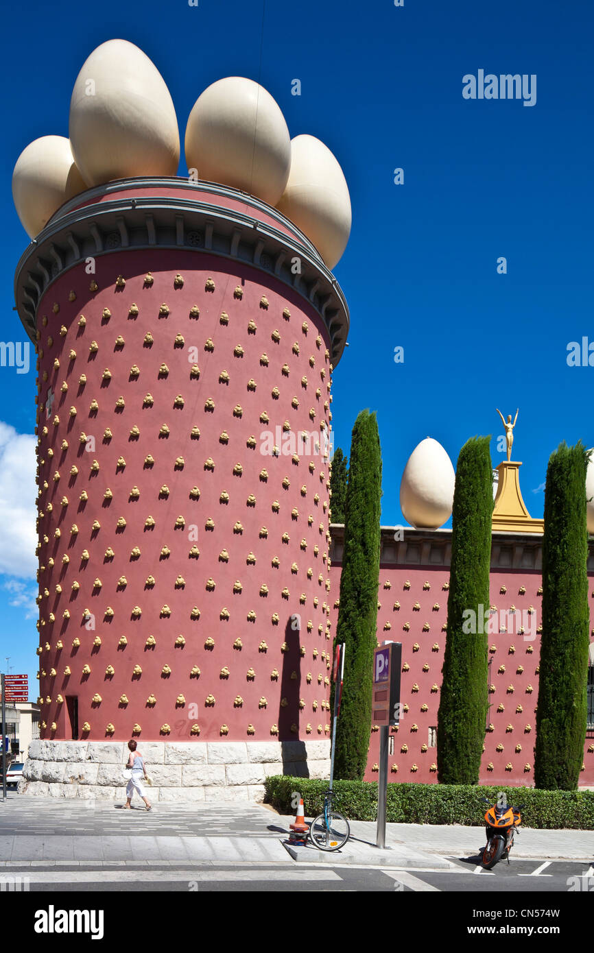 Spain, Gerona, FIgueras (or Figueres in Catalan), native town of Salvador Dalí, theatre-museum Dalí entirely dedicated by Dalí Stock Photo