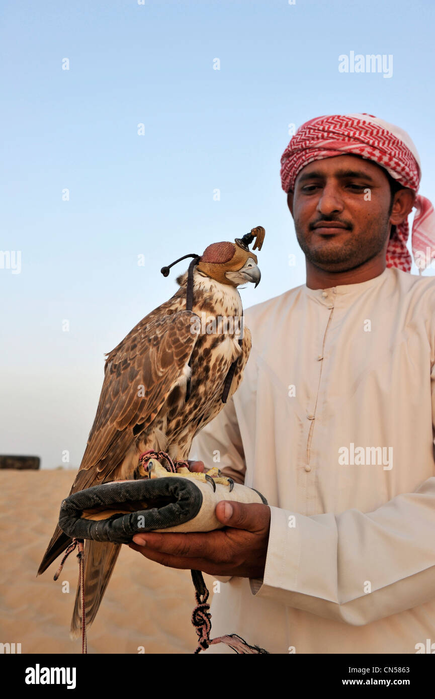 Arab eagle hi-res stock photography and images - Alamy