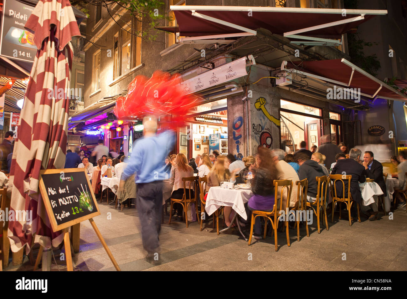 Turkey, Istanbul, Beyoglu, Tünel district, cafes, bars and restaurants in the narrow streets around Istiklal Caddesi Stock Photo