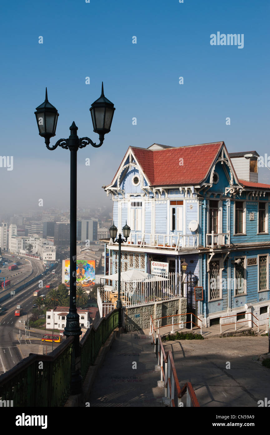 Chile, Valparaiso Region, Valparaiso City, historical centre listed as