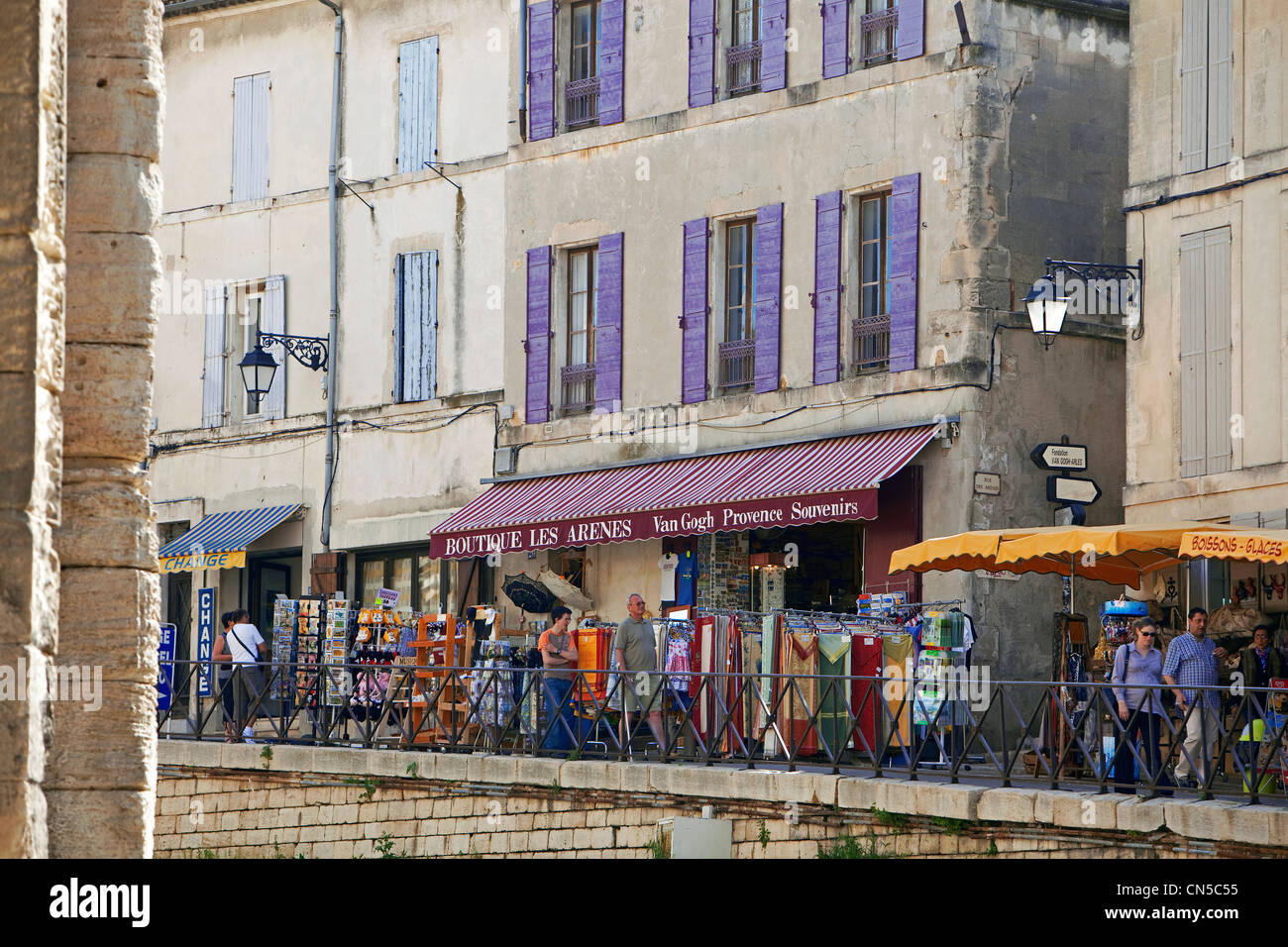 Shop arles hi-res stock photography and images - Alamy