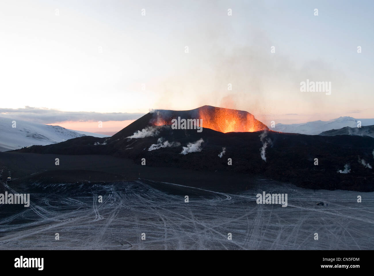 Iceland, Sudurland Region, Fimmvorduhals Volcano, volcanic eruption between the Glacier Eyjafjallajokull and the Glacier Stock Photo