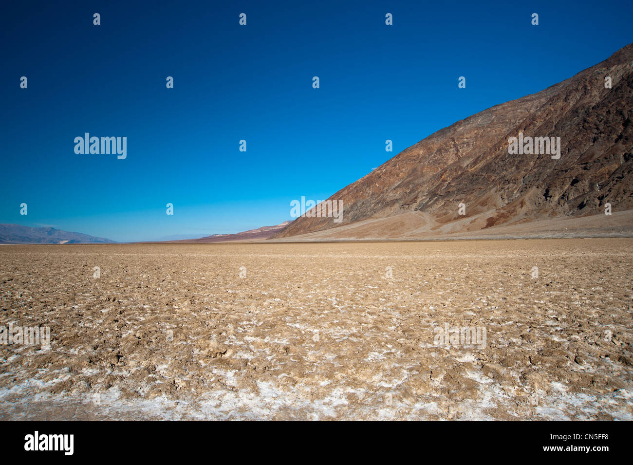 Death valley national park badwater hi-res stock photography and images ...
