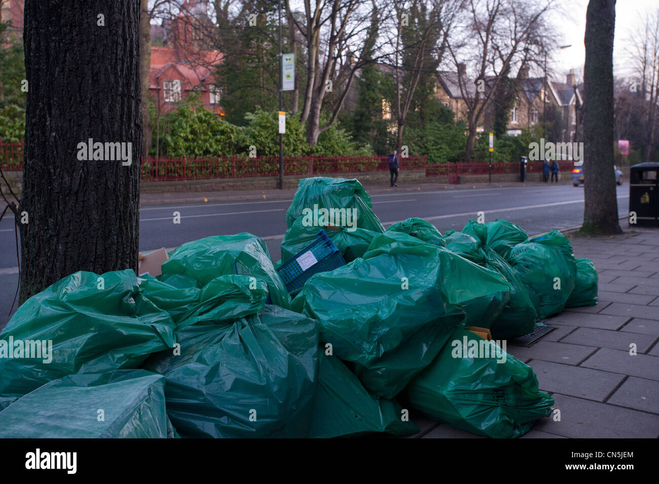 Commercial rubbish collection hires stock photography and images Alamy