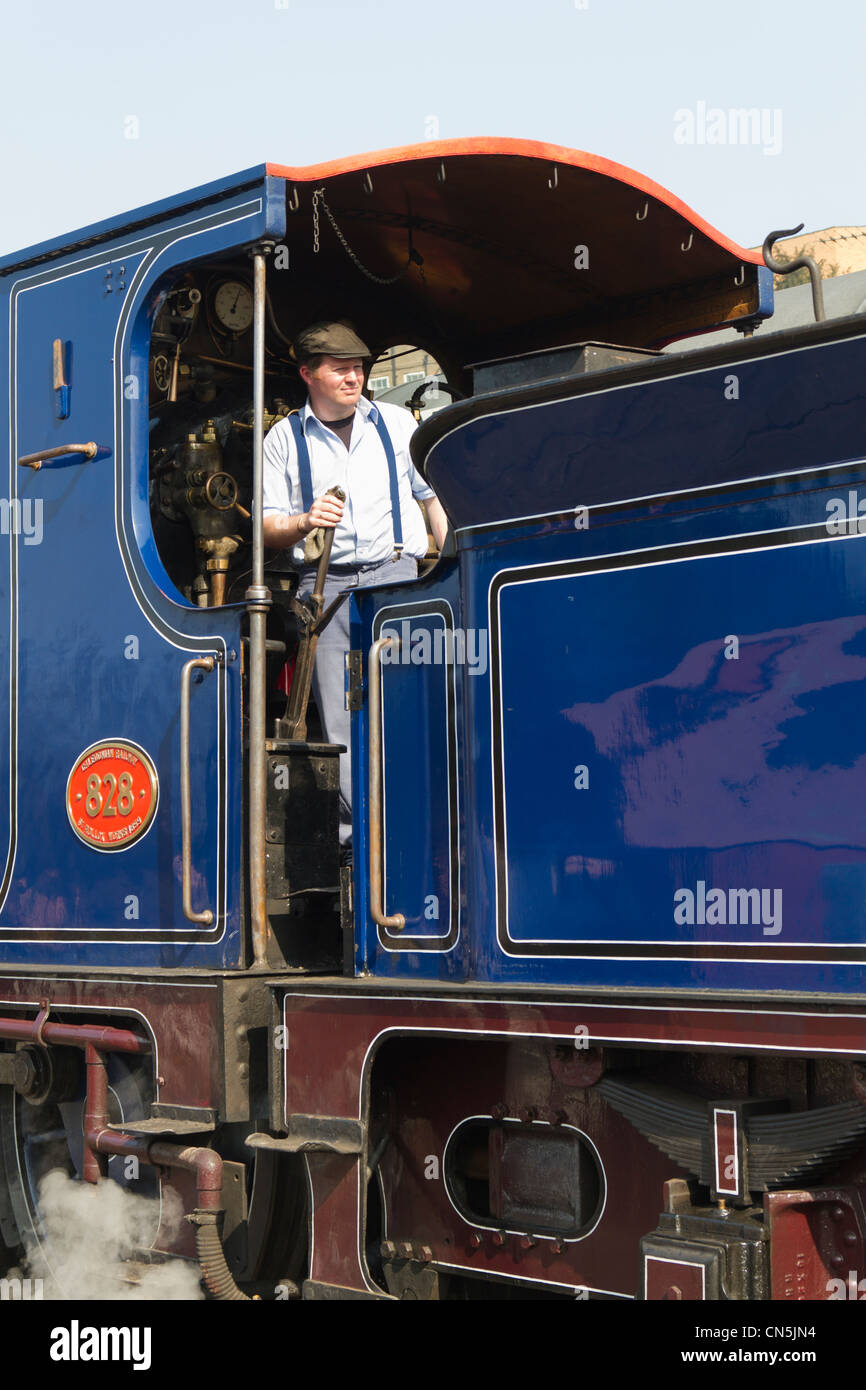 Steam train driver uk hires stock photography and images Alamy