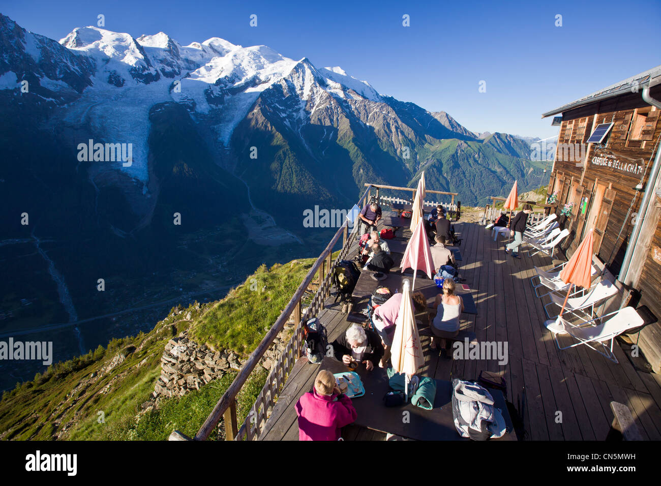 France, Haute Savoie, Chamonix Mont Blanc, panorama from the Bel Lachat Refuge (2276m) on the Mont Blanc Massif and Mont Blanc Stock Photo