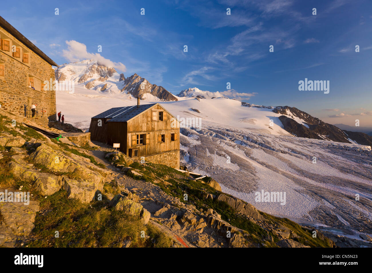 France, Haute Savoie, Massif du Mont Blanc, Chamonix Mont Blanc, Albert 1st refuge (2702m) with a view of the Glacier du Tour, Stock Photo