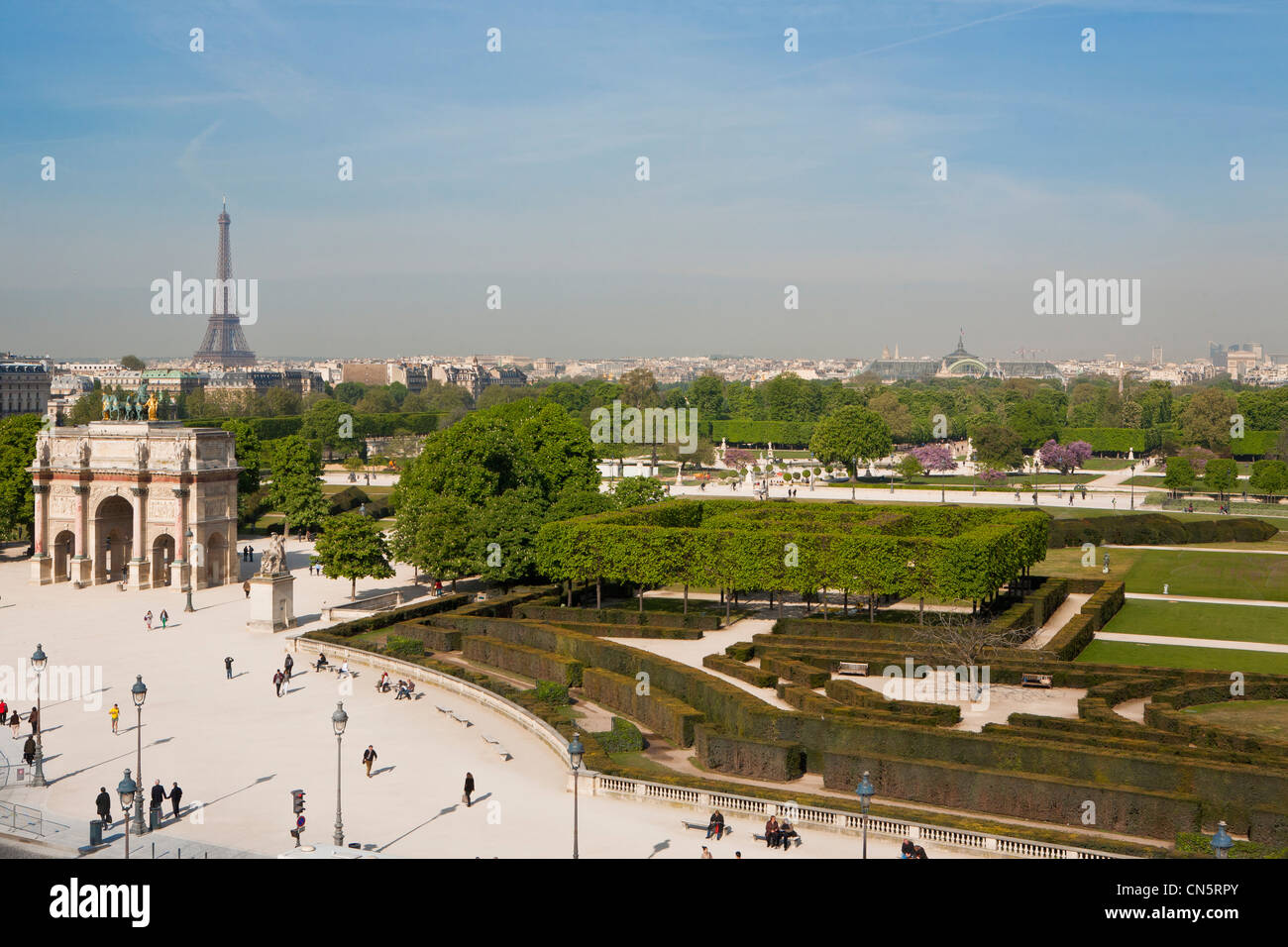 France, Paris, the Tuileries gardens, the Carrousel Arch and the Eiffel Tower Stock Photo