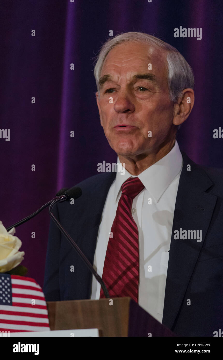 2012 presidential candidate, Ron Paul, speaks to supporters in San Francisco, California on 04/05/2012. Stock Photo