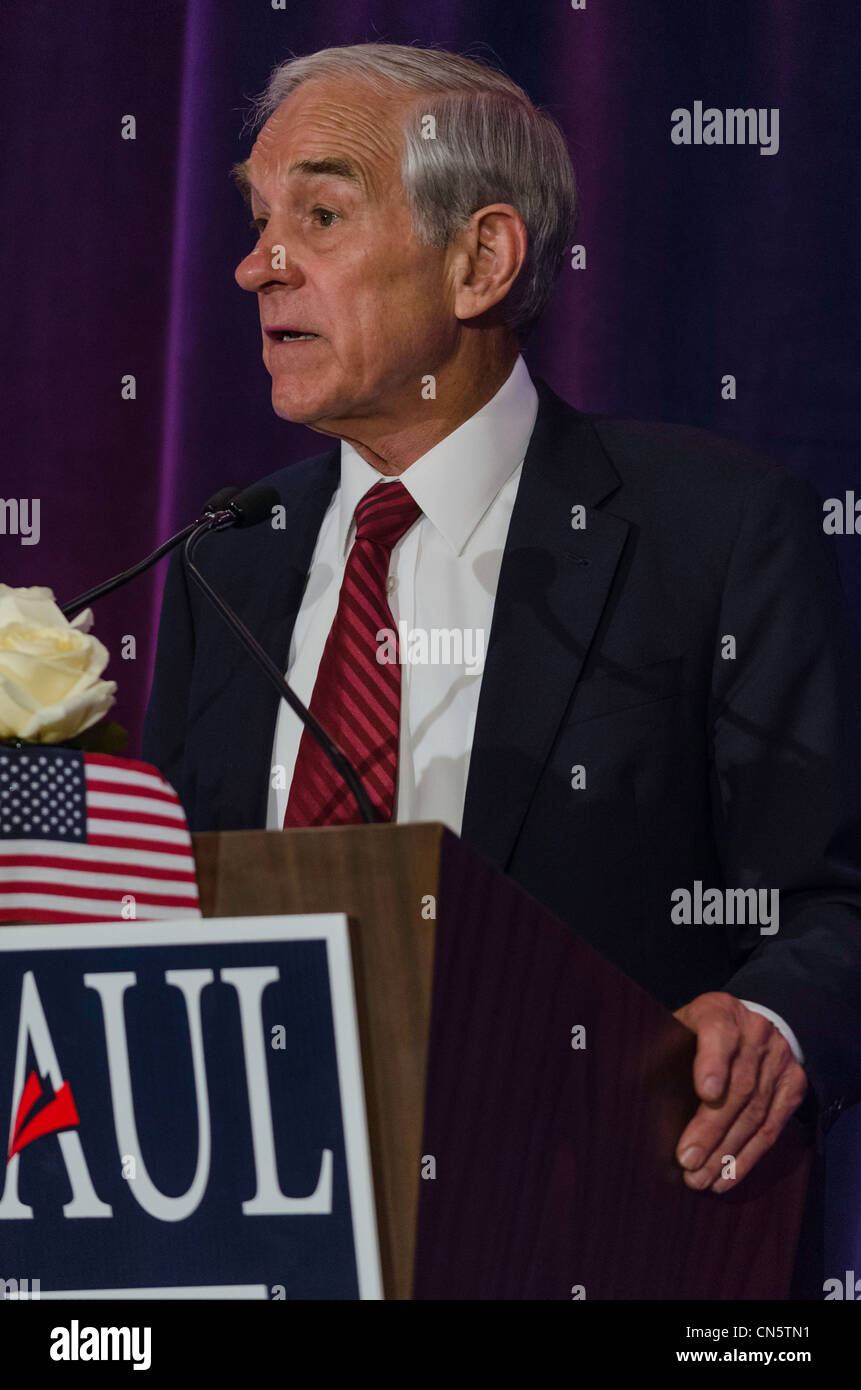 2012 presidential candidate, Ron Paul, speaks to supporters in San Francisco, California on 04/05/2012. Stock Photo