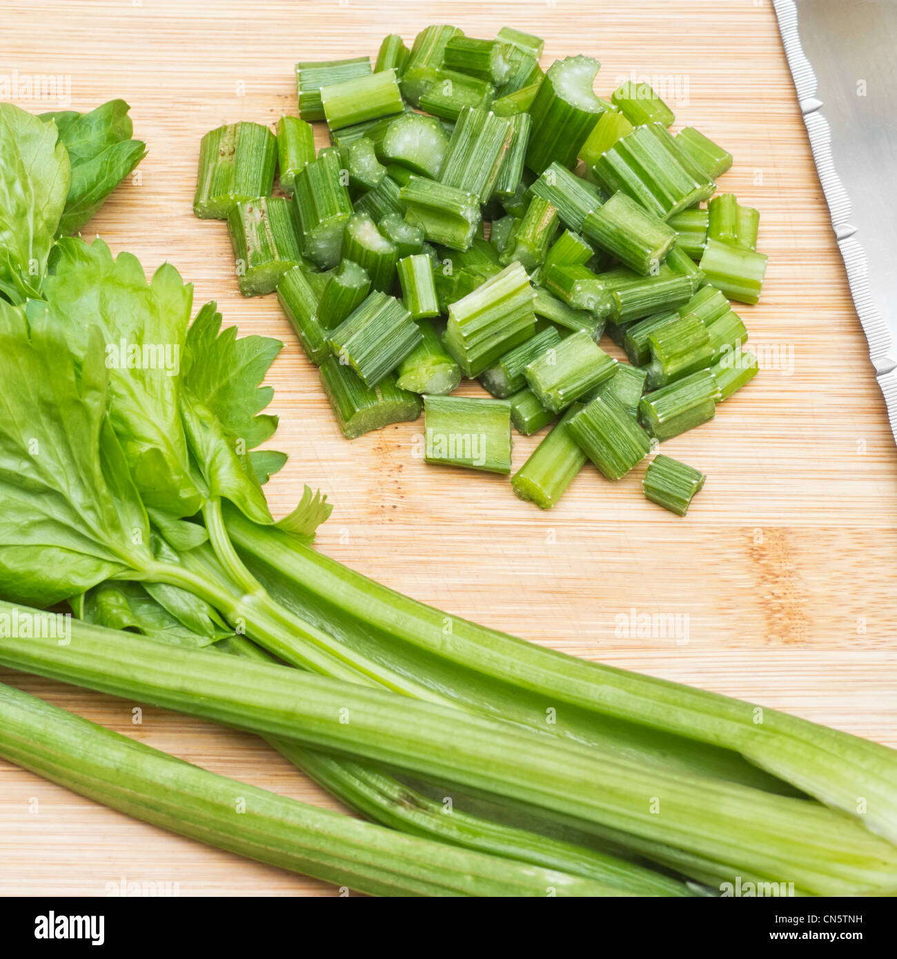 корневой сельдерей для диабетиков. сельдерей. сельдерей при сахарном. карафс сельдерей. сельдерей в магните.