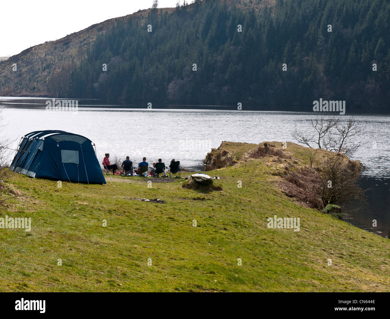 Campers Relaxing On The Banks Of Llyn Brianne Near Abergwysen Powys Wales Gb Stock Photo Alamy