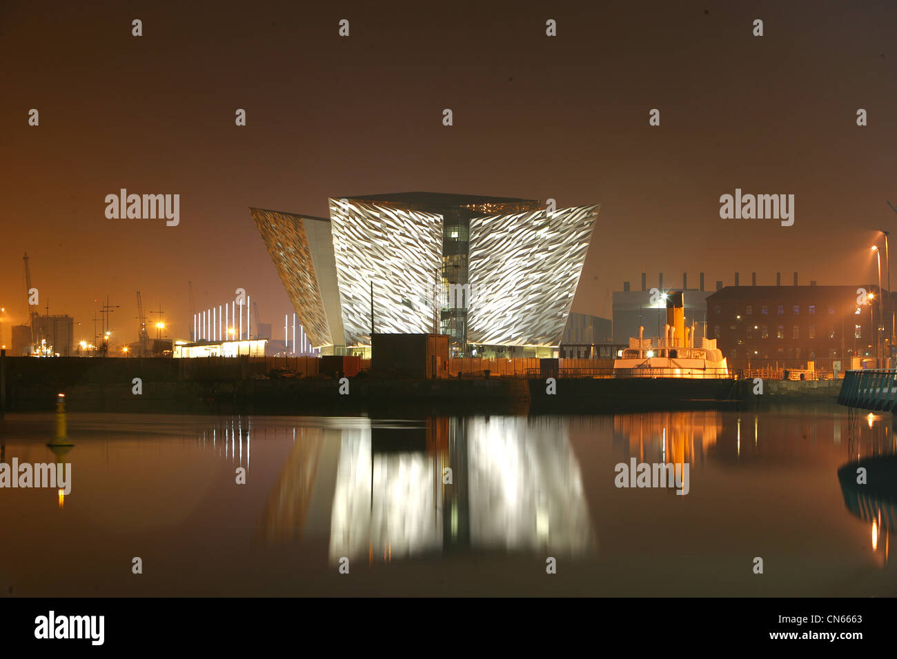 TITANIC EXPERINCE CENTRE AT NIGHT, BELFAST, NORTHERN IRELAND, UK, UNITED KINGDOM, IRELAND, VISITOR CENTRE, BELFAST Stock Photo