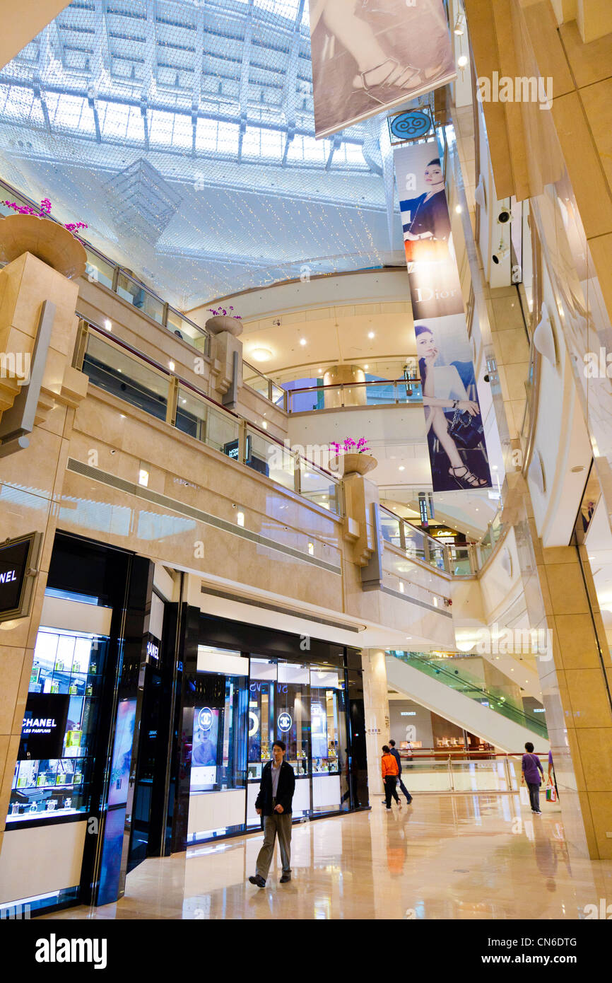 Shopping Mall Inside Taipei 101 Skyscraper Taipei Taiwan Jmh5722