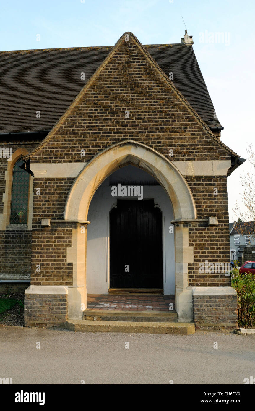 Entrance to Chapel of Rest, St Patrick's Catholic Cemetery Leytonstone