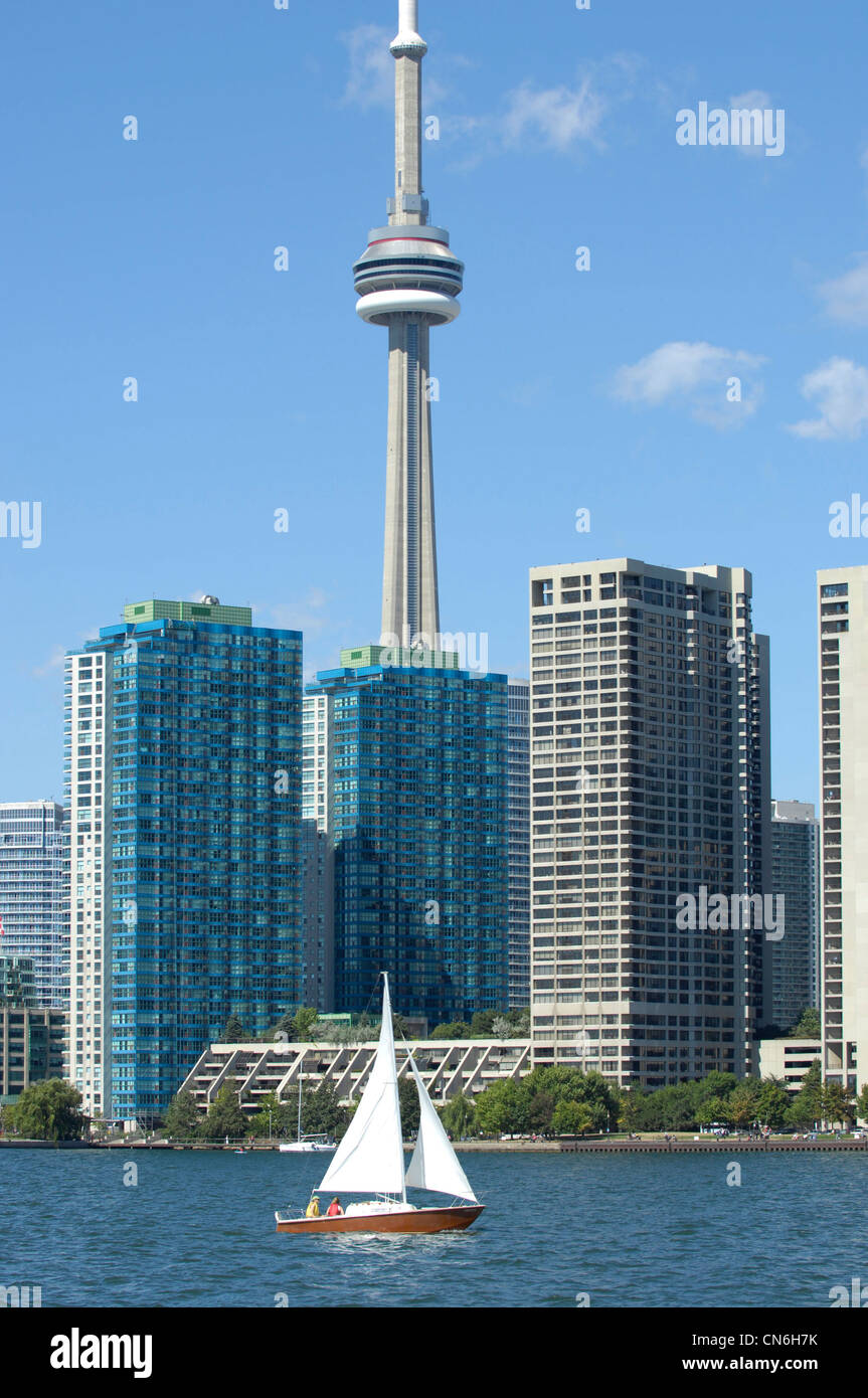 Sailboat toronto cn tower hi-res stock photography and images - Alamy