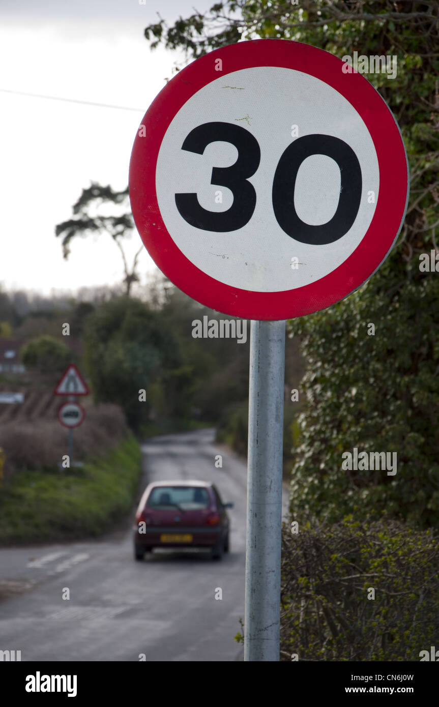 30 road sign hi-res stock photography and images - Alamy